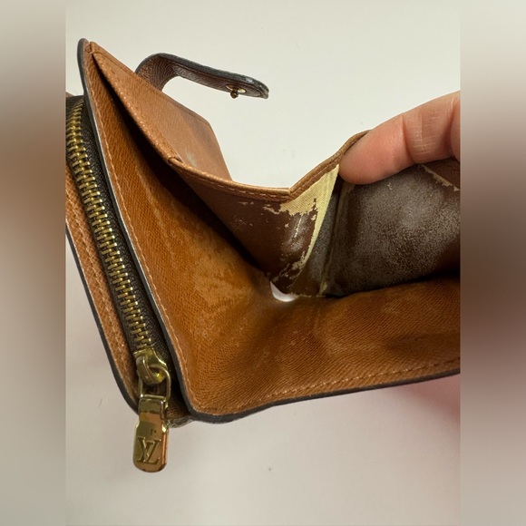 Louis Vuitton Monogram Bifold Compact Wallet w/ Zip Around Coin Compartment - Picture 13 of 17